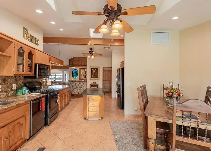 Havalake Heatable Pool Largest Driveway Holiday home Lake Havasu City